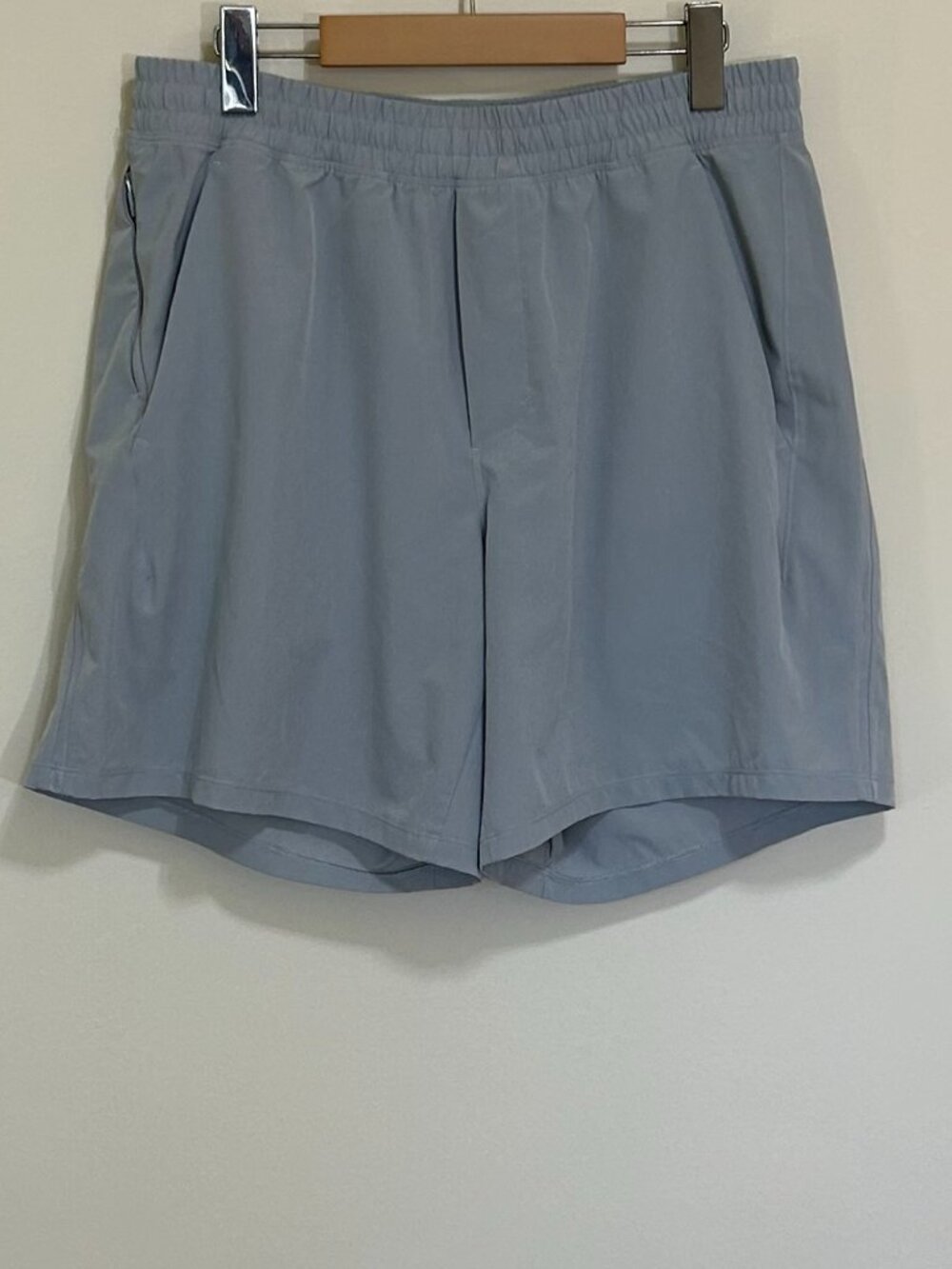 Lululemon Athletica Unlined Shorts with Inside Drawstring Silver Grey Size L